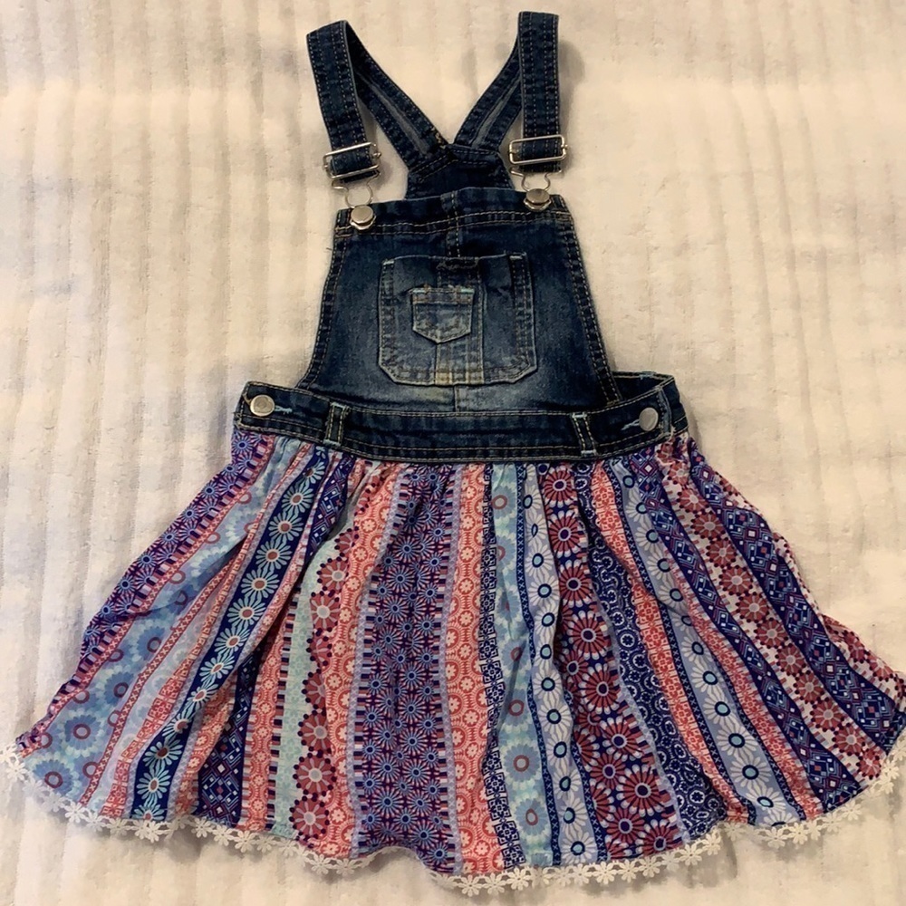 Cowgirls Fancy dress. Size 5T. Jordache.